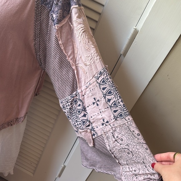 Bohemian Patchwork Top in Beige and Blue - Picture 5 of 15